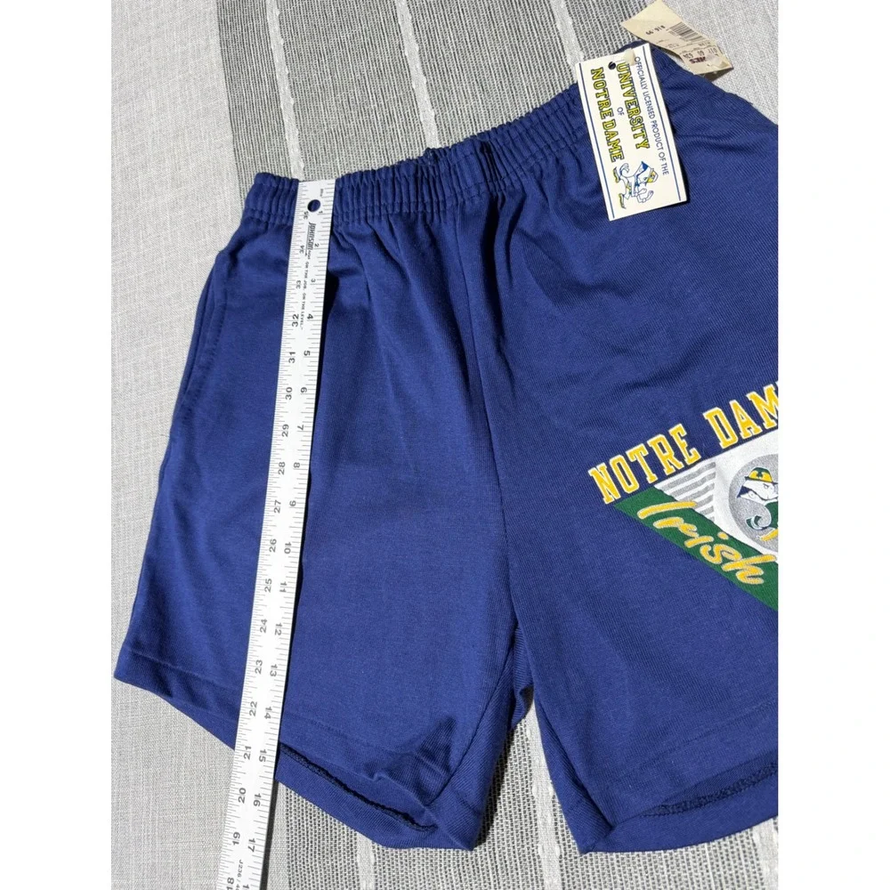 Vintage Notre Dame Fighting Irish Mens  Athletic Shorts Officially Josten's‎